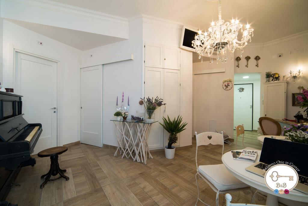 B&B Salerno Chic In Center Exterior photo